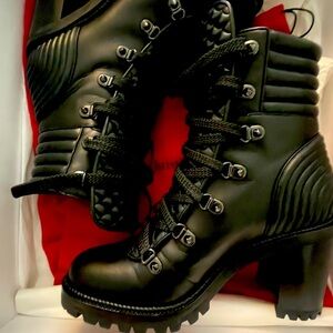 Christian Louboutin Mad 70 quilted boot LTE new in box